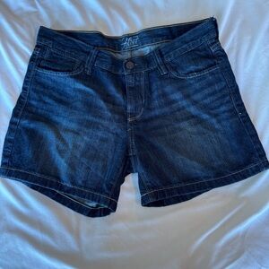 Old Navy FLIRT Jean shorts sz 6 never worn